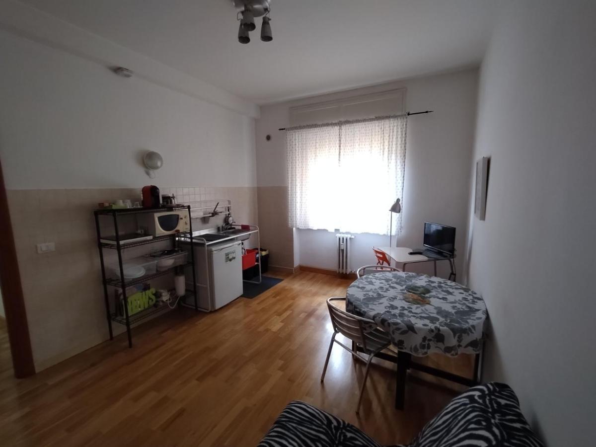Centro E Porto Lägenhet Livorno Exteriör bild