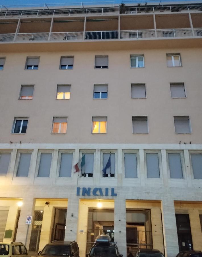 Centro E Porto Lägenhet Livorno Exteriör bild