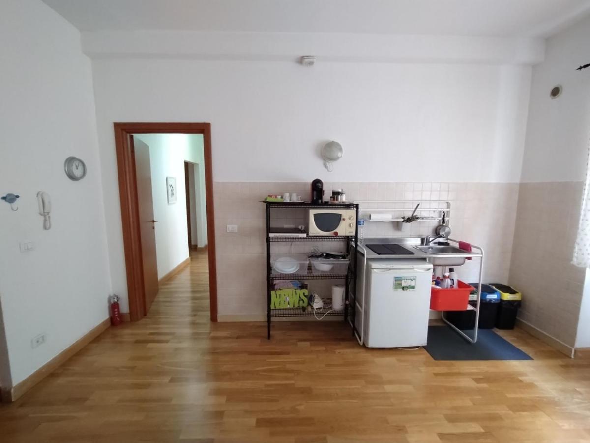 Centro E Porto Lägenhet Livorno Exteriör bild