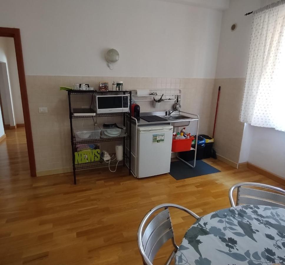 Centro E Porto Lägenhet Livorno Exteriör bild